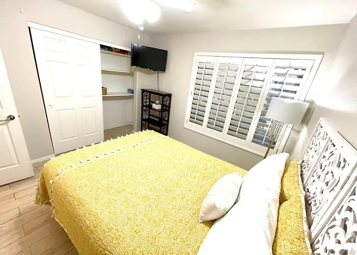 Apartment Monthly